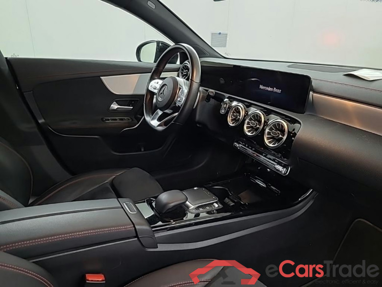 MERCEDES-BENZ CLA Shooting Brake CLA 180 DCT AMG Line 5D 100kW #6