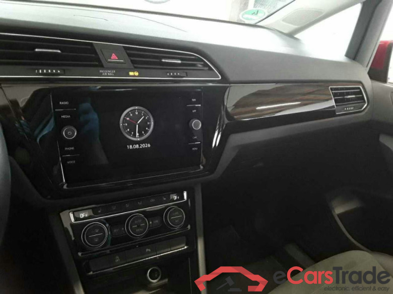 Volkswagen Touran  #6