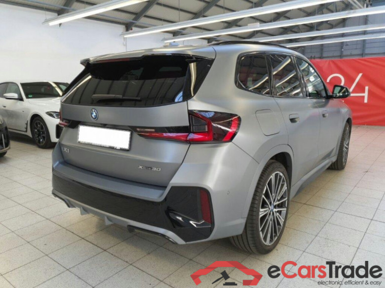 BMW iX1  #3