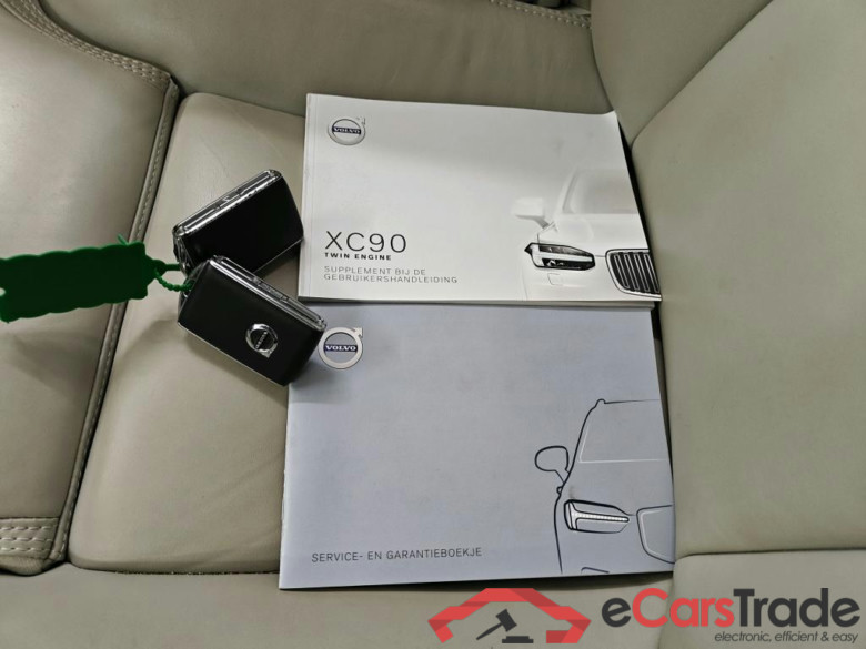 Volvo XC90 T8 Twin Eng AWD Geartr Inscription Intro 5d #4