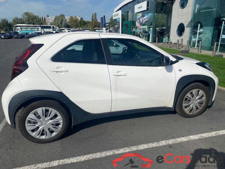 TOYOTA Aygo X Aygo X 1.0i VVT-i X play #4