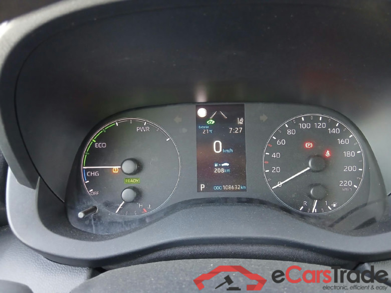 TOYOTA Yaris 1.5 120H Business Plus #4