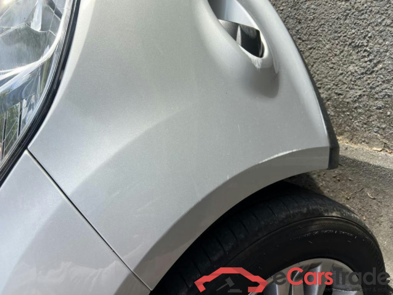 FORD Focus 1.6i Ti-VCT Trend Powershift #6