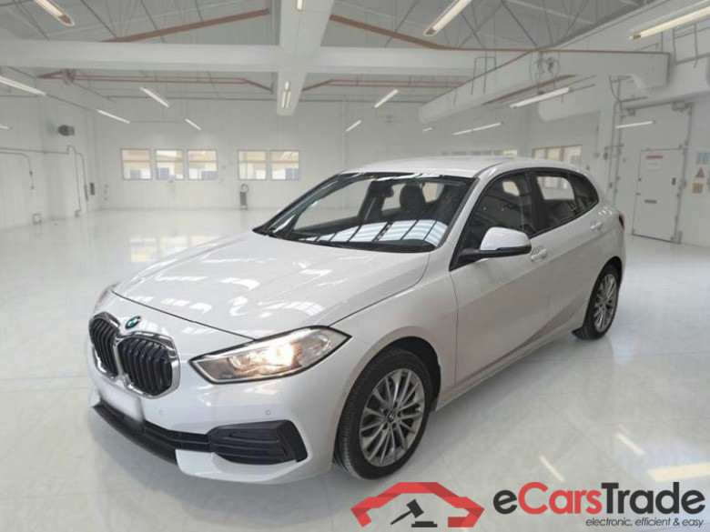 BMW SERIE 1 / 2019 / 5P / BERLINA 118D BUSINESS ADVANTAGE