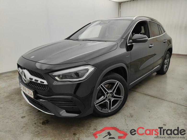 Mercedes-Benz GLA GLA 250 e 5d #1