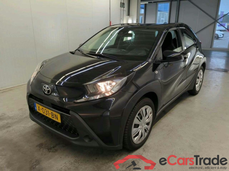 TOYOTA Aygo X 1.0 VVT-i MT Play