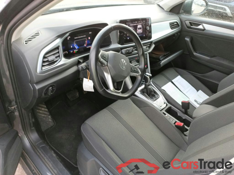 VOLKSWAGEN T-Roc / 2021 / 5P / todoterreno Life 1.5 TSI 110kW (150CV) DSG #3
