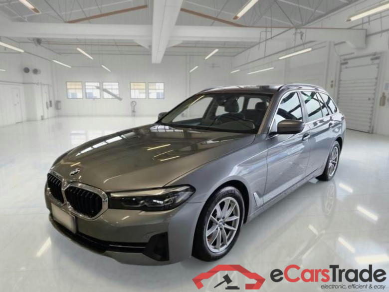 BMW SERIE 5 / 2020 / 5P / STATION WAGON 520D AUT BUSINESS MH48V TOURING #1