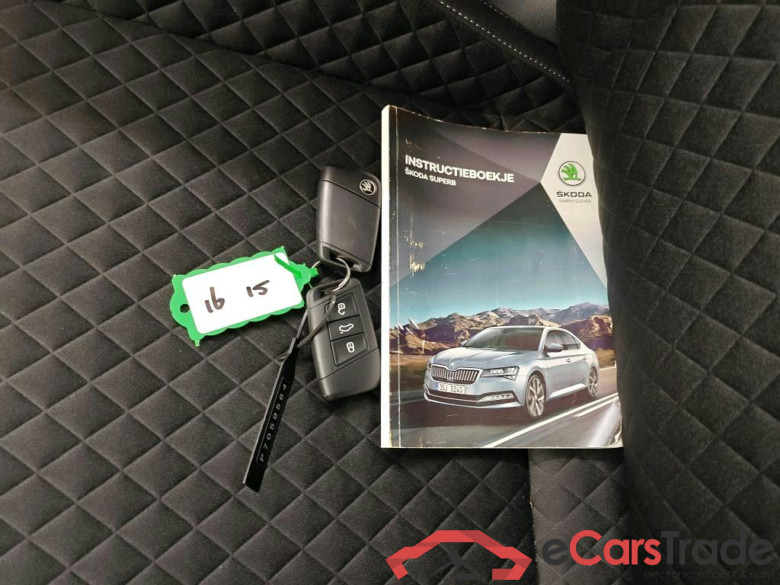 Škoda Superb Combi 1.5 TSI ACT DSG Business Edition 5d #4
