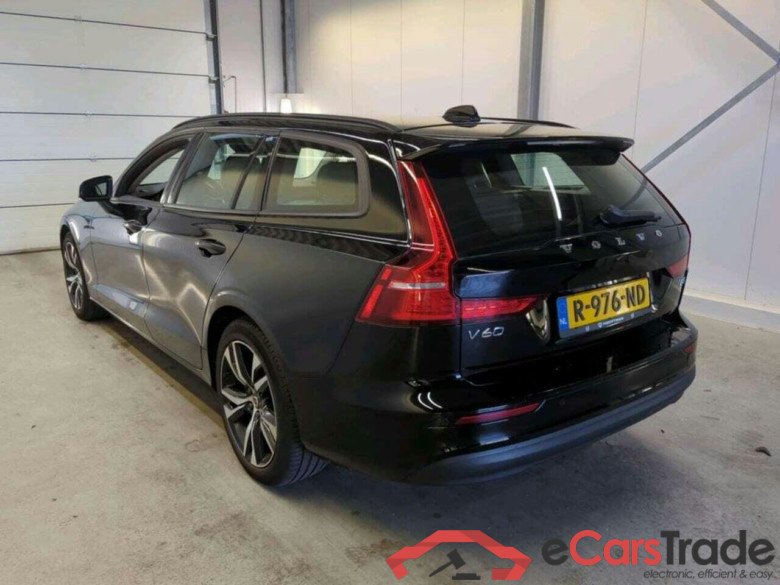 VOLVO V60 2.0 B3 Essential #6