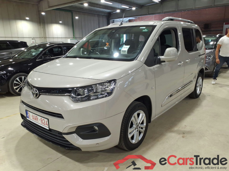 TOYOTA PROACE CITY VERSO SWB 1.2 PureTech MPV #1
