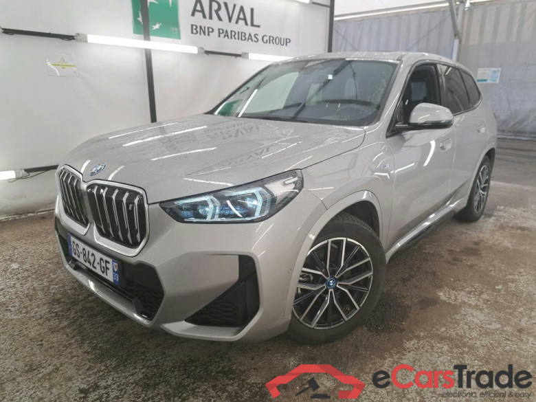 Série iX1 30 xDrive M Sport 64kWh BVA #1