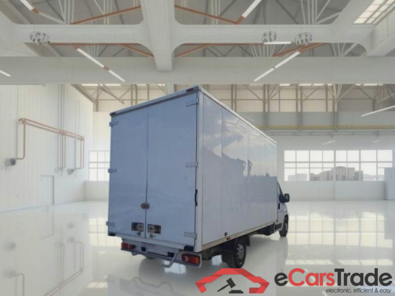 PEUGEOT BOXER / 2014 / 4P / FURGONE 333 L2H2 2.2 BLUEHDI 140CV SeS #2