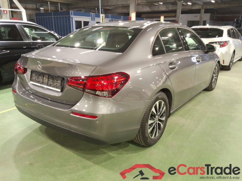 MERCEDES-BENZ A-Klasse 2.0 A 180 D BUSINESS SOLUTION ESSENTIAL #4