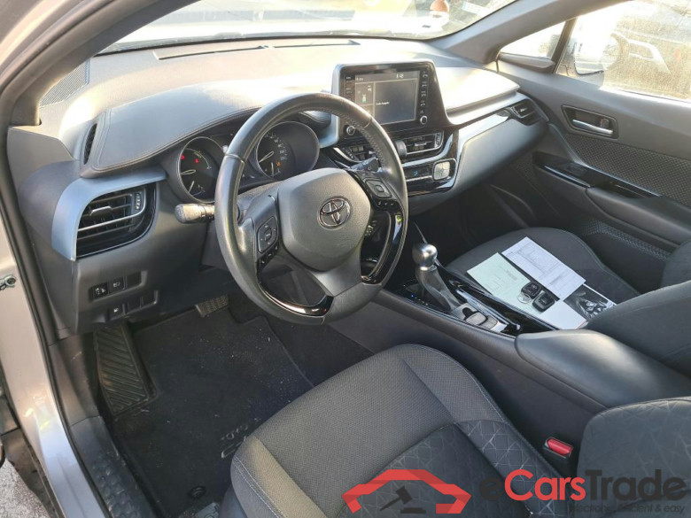TOYOTA C-HR / 2019 / 5P / todoterreno 1.8 125H Advance #3