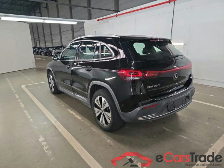 Mercedes EQA EQA EQA 250 Business Solution Luxury 140kW/190pk  5D/P Auto-1 #3