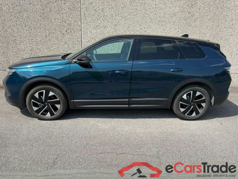 Opel Grandland GS-LINE 1.2-litre mild-hybrid petrol 145 hp #2