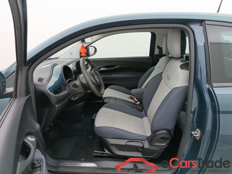 FIAT E-500 42 kWh 118 Icon 3d #3