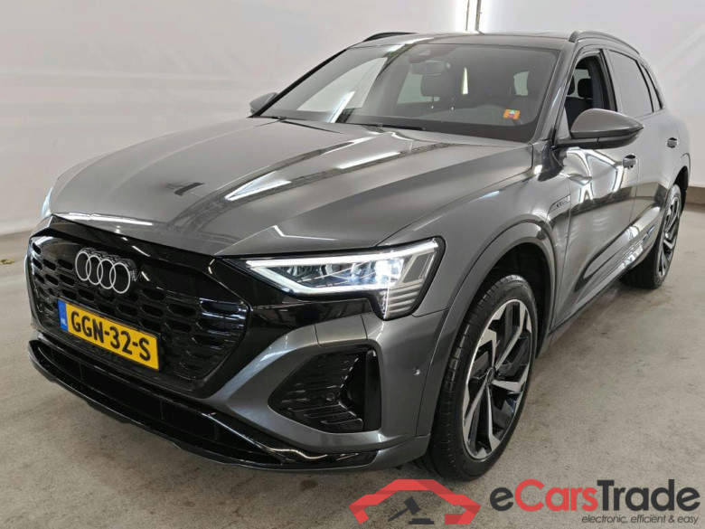 Audi Q8 e-tron 50 e-tron quattro S edition 5d