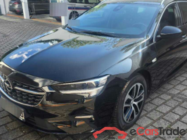 Insignia B Sports Tourer Business 1.5 90KW AT8 E6d #1