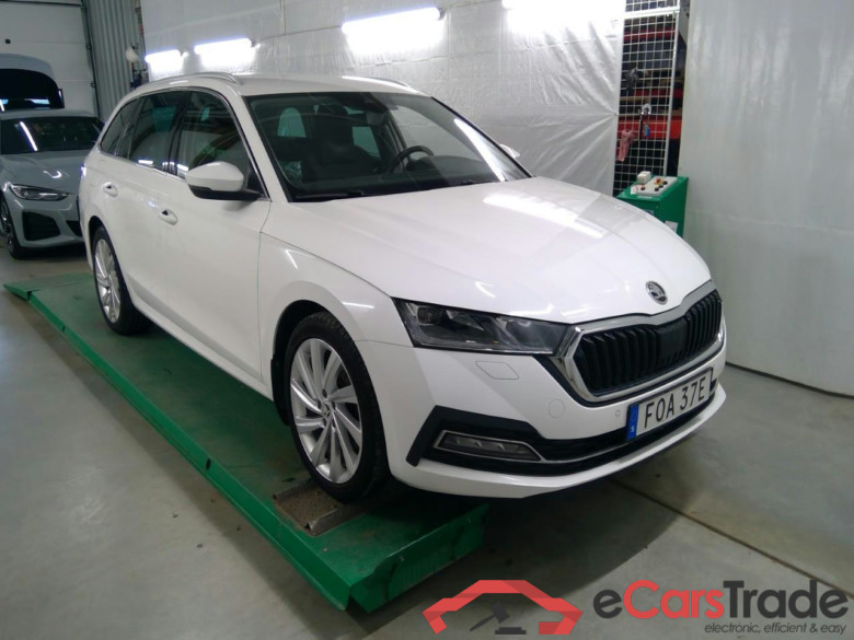 Oct.Combi TSI PHEV 204 Sty.Aut #1