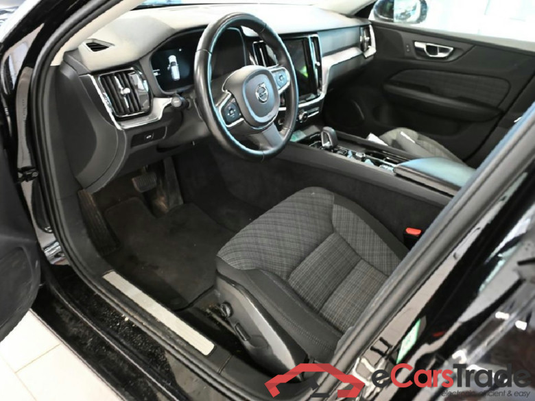 V60 Kombi Core 2.0 B4 145KW AT8 E6d #4