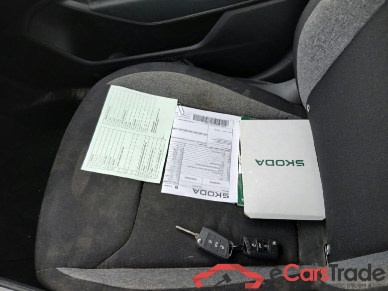Fabia Essence 1.0 TSI 95CV MT5 6E #5