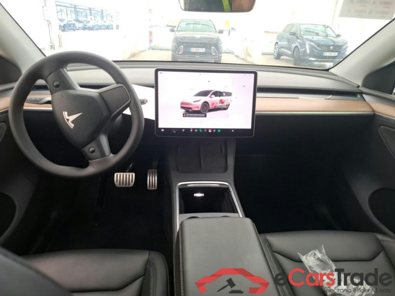 TESLA Model Y / 2020 / 5P / SUV Performance Dual Motor AWD #6