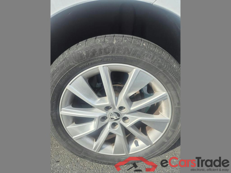 SKODA Kamiq 1.0 TSI Clever #5