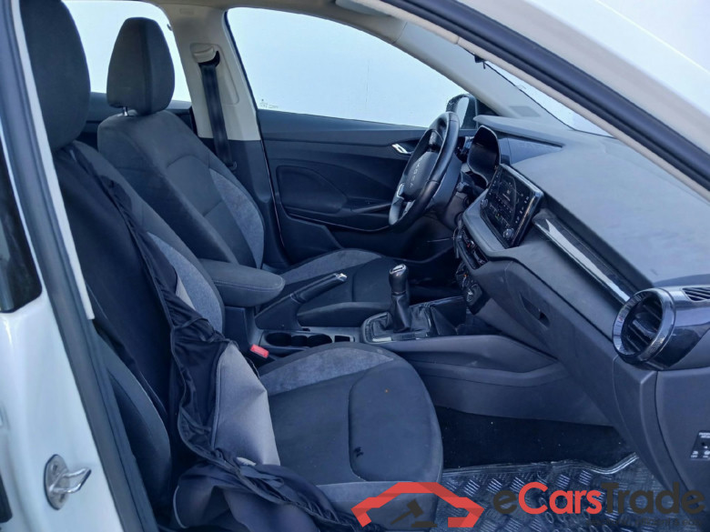 Fabia Essence 1.0 TSI 95CV MT5 6E #6
