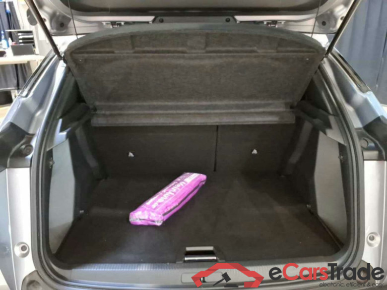 Peugeot 2008 (P1)(11.2019->) DE - SUV5 Elektromotor 136, (e-)Allure, 2020 - 2023 #2