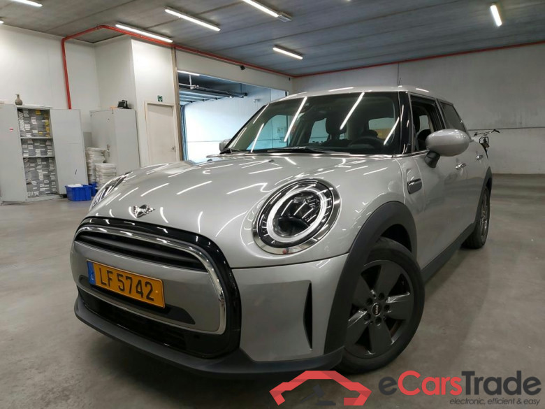 MINI - MIN COOPER 5D 136PK * PETROL *
