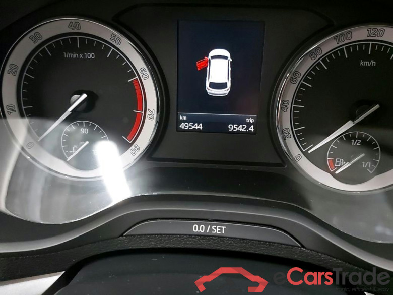 SKODA - SKO KAROQ TSI 110PK Clever Pano Roof * PETROL * #5