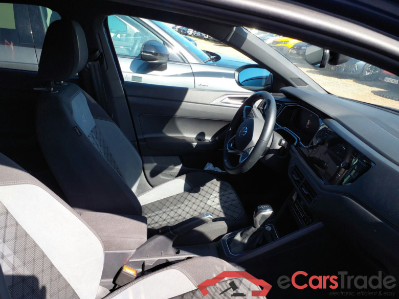 VOLKSWAGEN TAIGO 1.0 TSI 85 kW (115 CV ) DSG 7 R-Line(Winterpack) #3