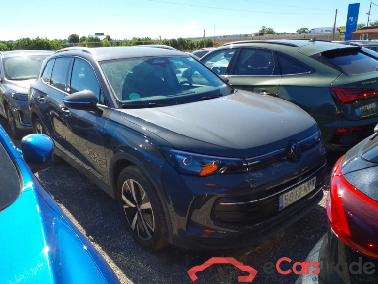 VOLKSWAGEN TIGUAN 2.0 D A 2.0 TDI 110 kW (150 CV) DSG 7 Automático MAS #1