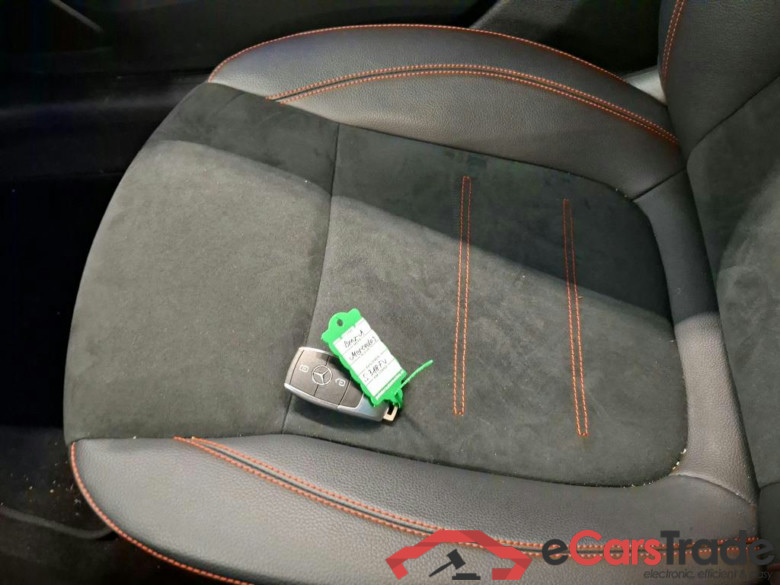Mercedes-Benz A-Klasse A 200 7G-DCT Business Solution AMG 5d #4