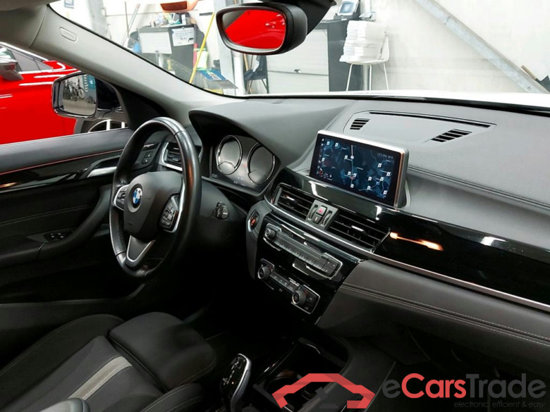 BMW - BMW X2 sDrive18dA 150PK Business Edition Pack Travel #3