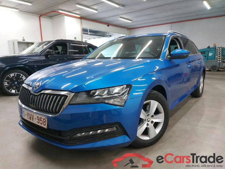 SKODA - SKO SUPERB COMBI CRTDI 150PK DSG7 Ambition Pack Corporate Towing Hook #1
