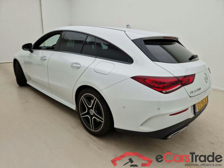 Mercedes CLA 250i SB AMG Night Aut. LED Widescreen Ambient Navi 1/2 Sport-Leather-Alcantara KeylessGo Camera Klima PDC ... #4