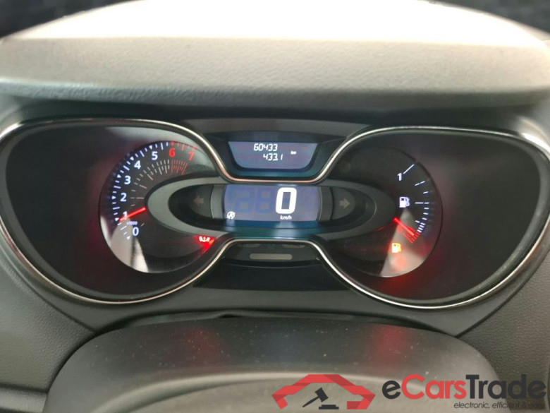 RENAULT Captur / 2017 / 5P / Crossover Intens TCe 150 FAP #6