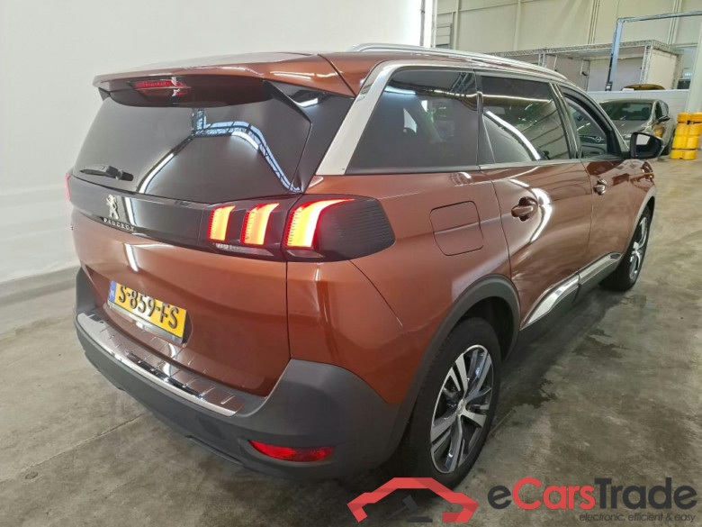 Peugeot 5008 Allure PureTech 130 EAT8 5d #2