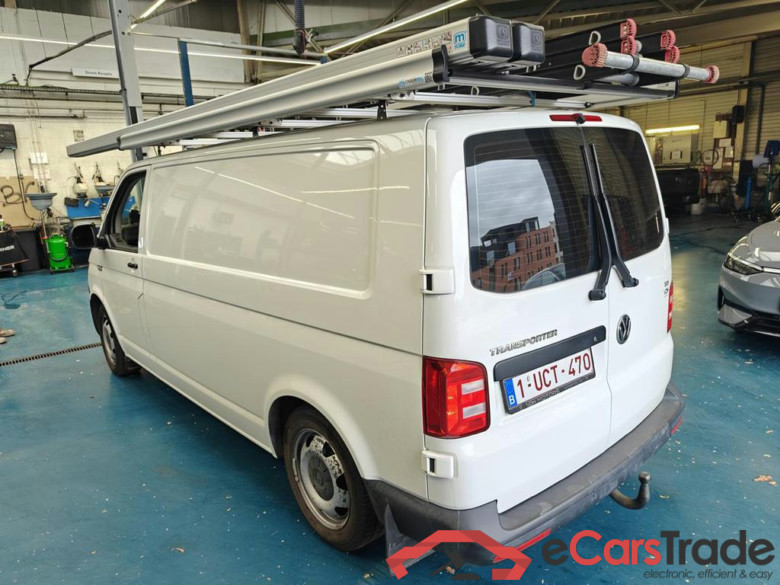 VOLKSWAGEN Transporter T6 1200 Fourgon Lwb 2.0 TDi SCR BMT DSG #4