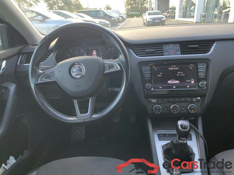SKODA Octavia 1.2 TSI Style #5