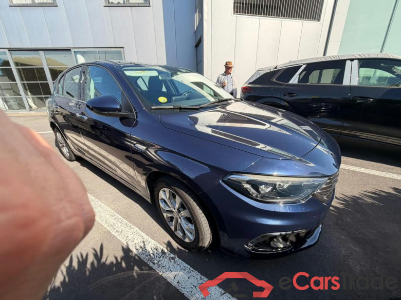 FIAT Tipo Hatchback 1.6 MultiJet Lounge DCT S&S #2