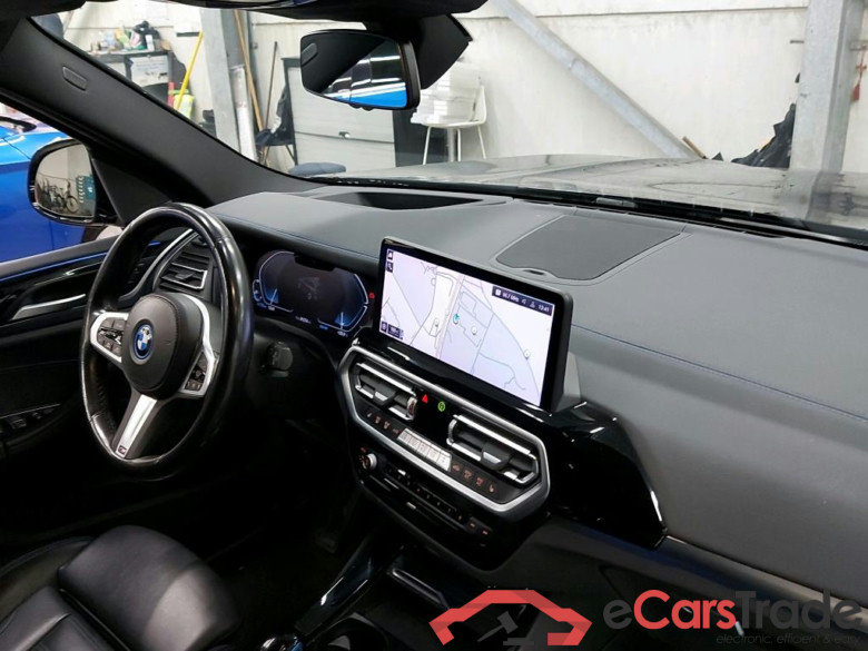 BMW I - BMW IX3 286PK Impressive With Vernasca Heated Electric Seats & Harman Kardon & Dark Shadow & Head Up & 20 Inch &  Electric Foldable Towing Hook * ELECTRIC * #3