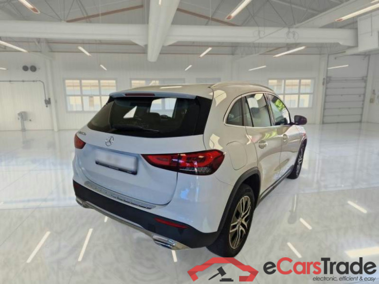 MERCEDES-BENZ GLA / 2020 / 5P / CROSSOVER GLA 250 AUTOMATIC EQ-POWER SPORT PLUS #2