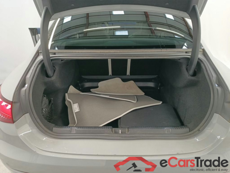 MERCEDES EQE 89 kWh EQE 350 Luxury Line 5d #4