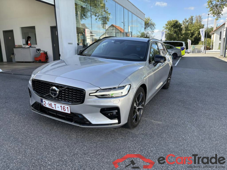 VOLVO V60 2.0 B4 MHEV Plus Dark DCT Plus Dark