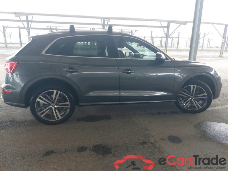 Q5 / 2018 / 5P / SUV 55 TFSI e 367 QTT S TRONIC 7 S LINE #6