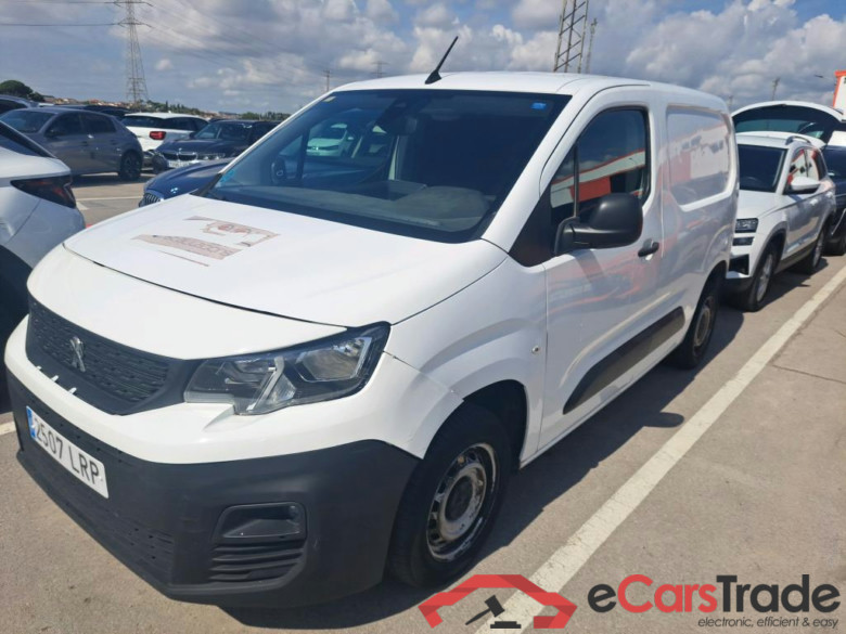 PEUGEOT Partner / 2018 / 4P / furgón derivado de turismo Premium Standard 600kg BlueHDi 73kW (AC) #1